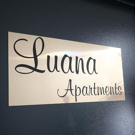 Luana Airport Apartments #4 Otopeni Exteriér fotografie