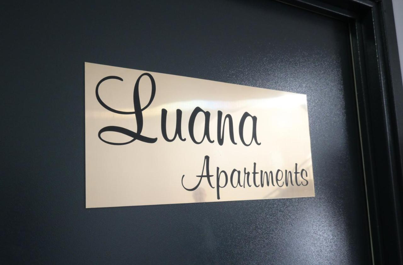 Luana Airport Apartments #4 Otopeni Exteriér fotografie